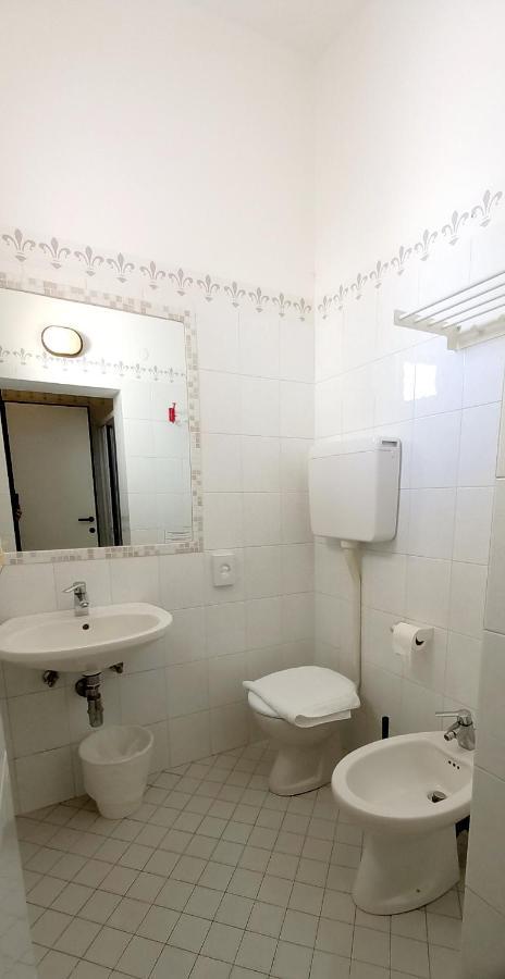 Hotel Brotas ريميني المظهر الخارجي الصورة