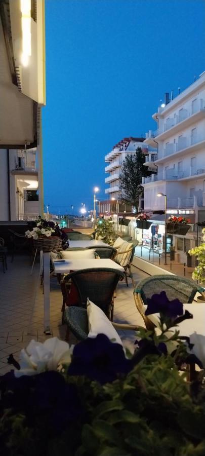 Hotel Brotas ريميني المظهر الخارجي الصورة