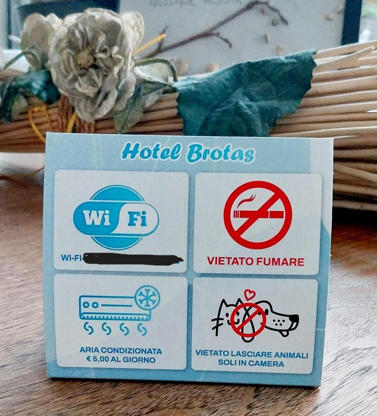 Hotel Brotas ريميني المظهر الخارجي الصورة