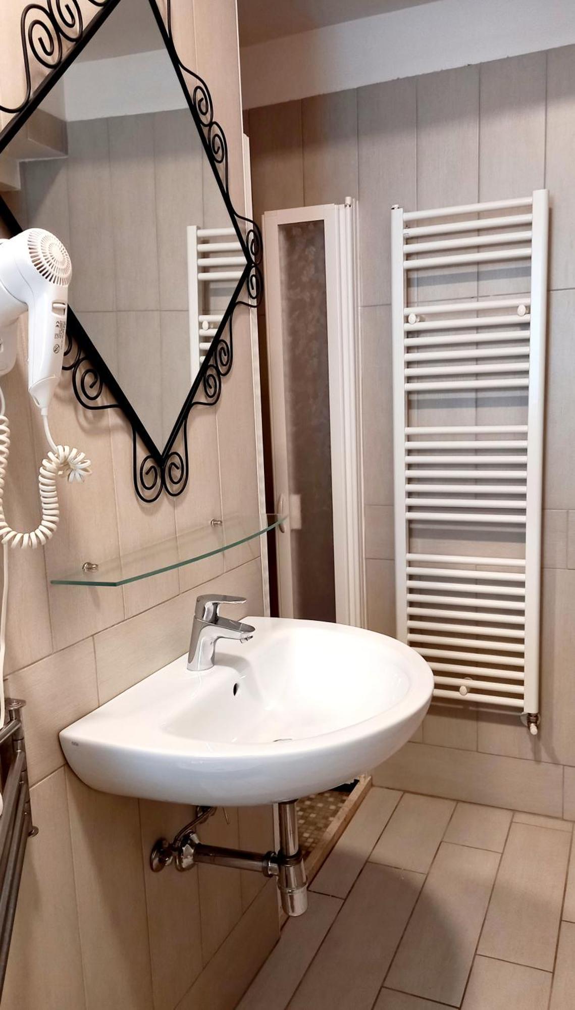 Hotel Brotas ريميني المظهر الخارجي الصورة