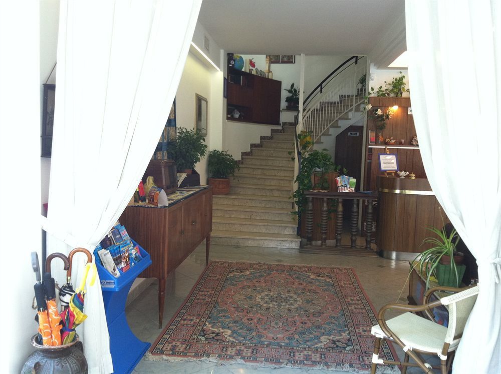 Hotel Brotas ريميني المظهر الخارجي الصورة