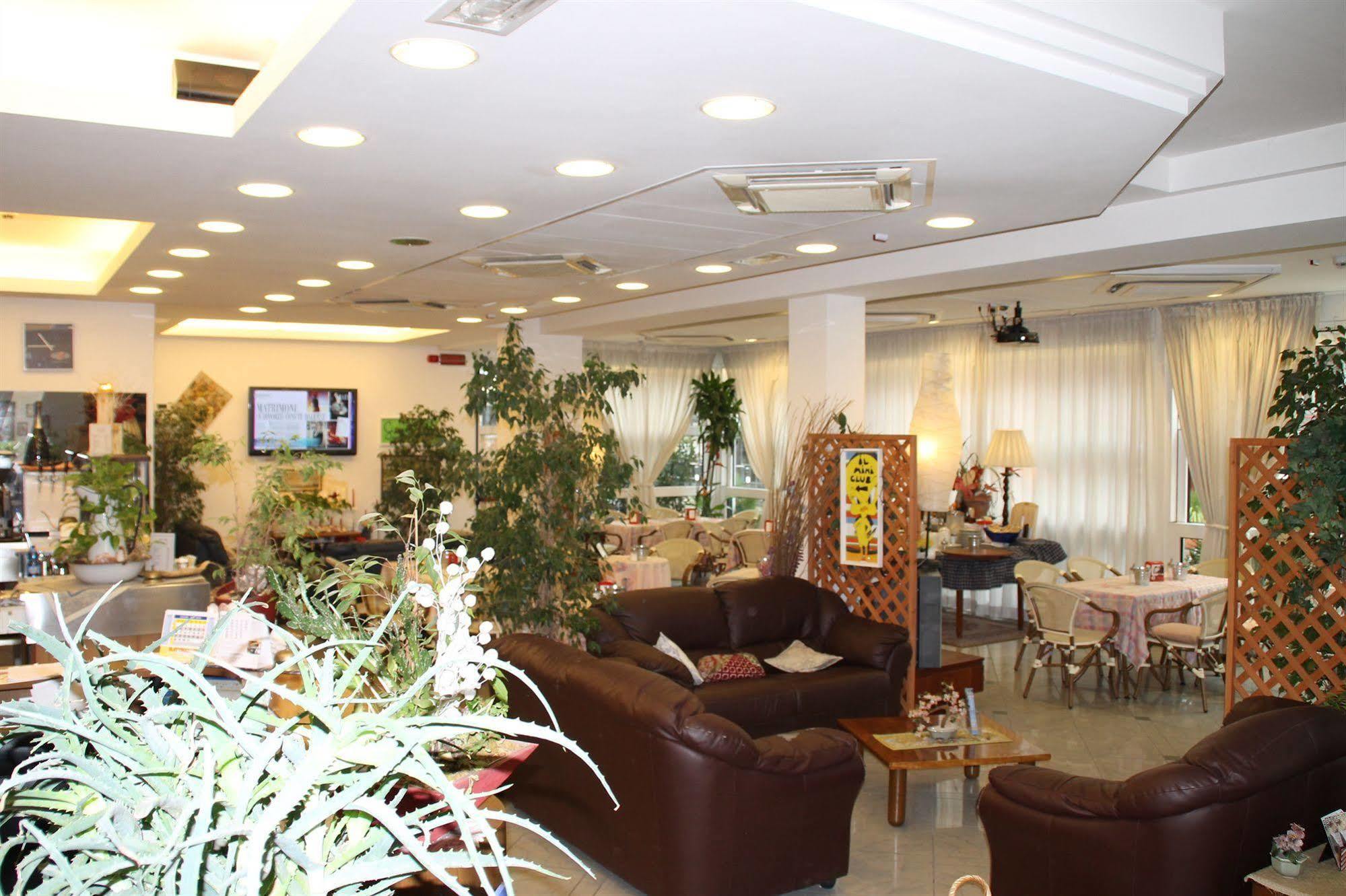 Hotel Brotas ريميني المظهر الخارجي الصورة