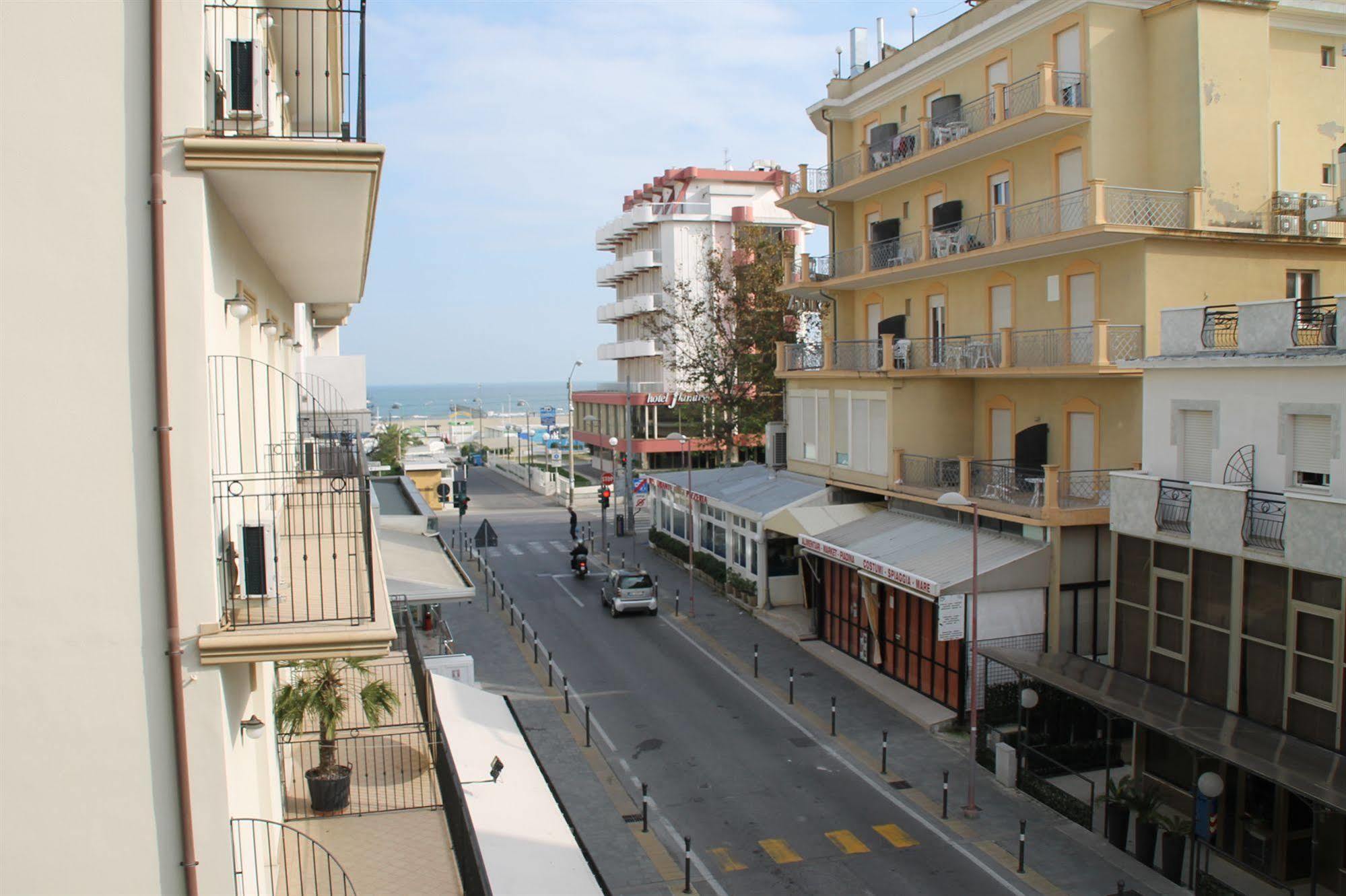 Hotel Brotas ريميني المظهر الخارجي الصورة